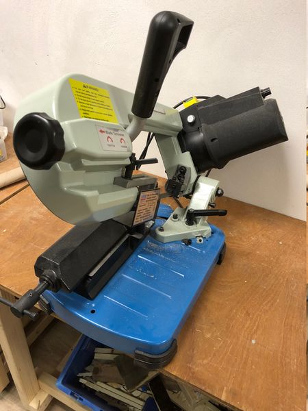 Bestand:Tool Metaal Lintzaag Picture.jpg