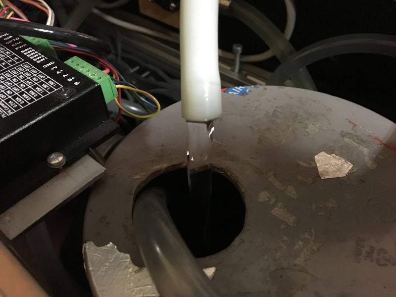 Bestand:Lasercutter water flow.jpg